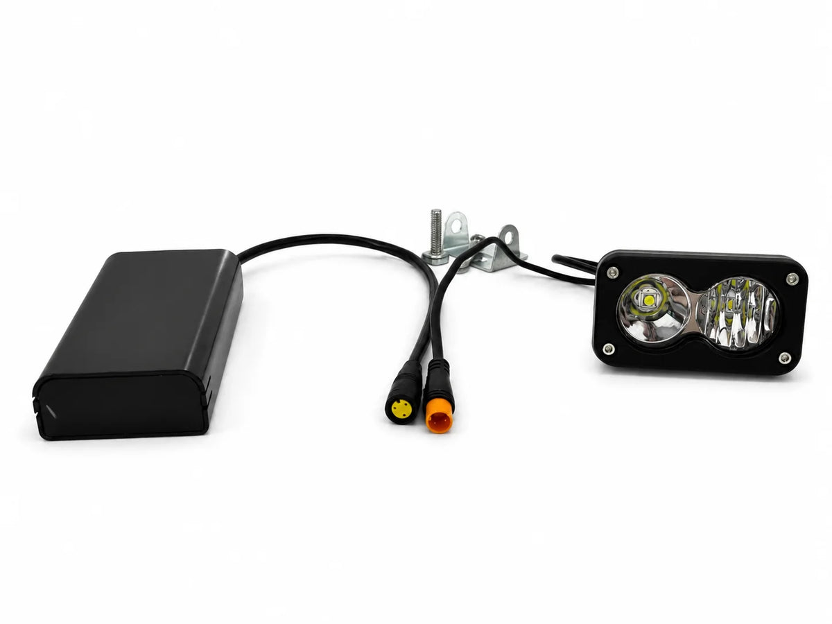 Baja light with battery pack